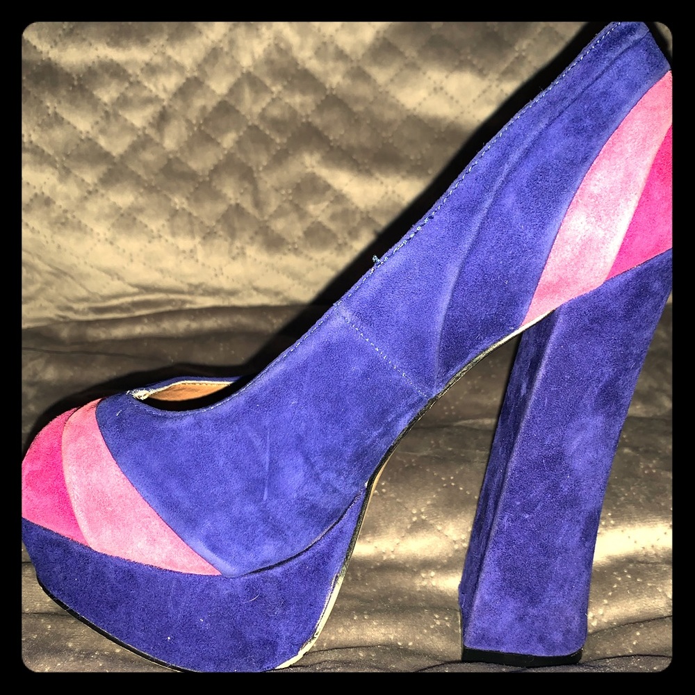 Steve Madden Gaayle Suede Peep Toe Platform Heals